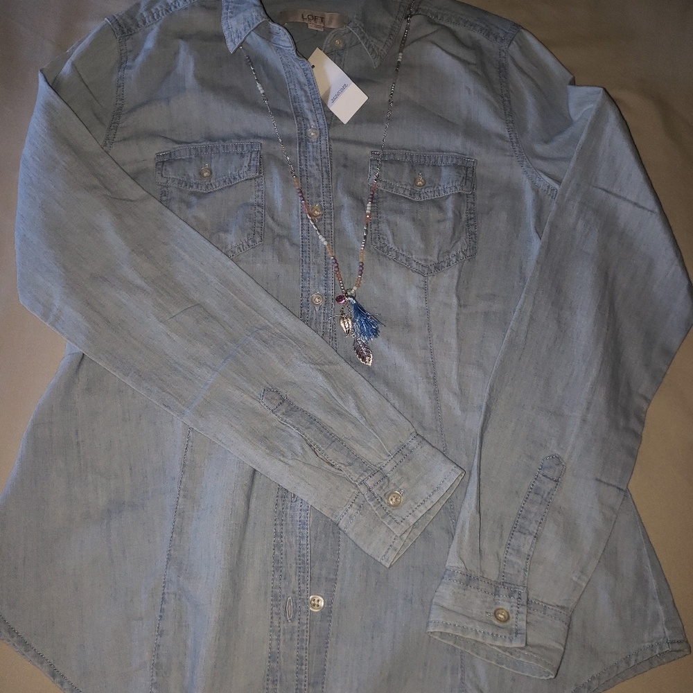 **SOLD**Loft light blue button up-nwt